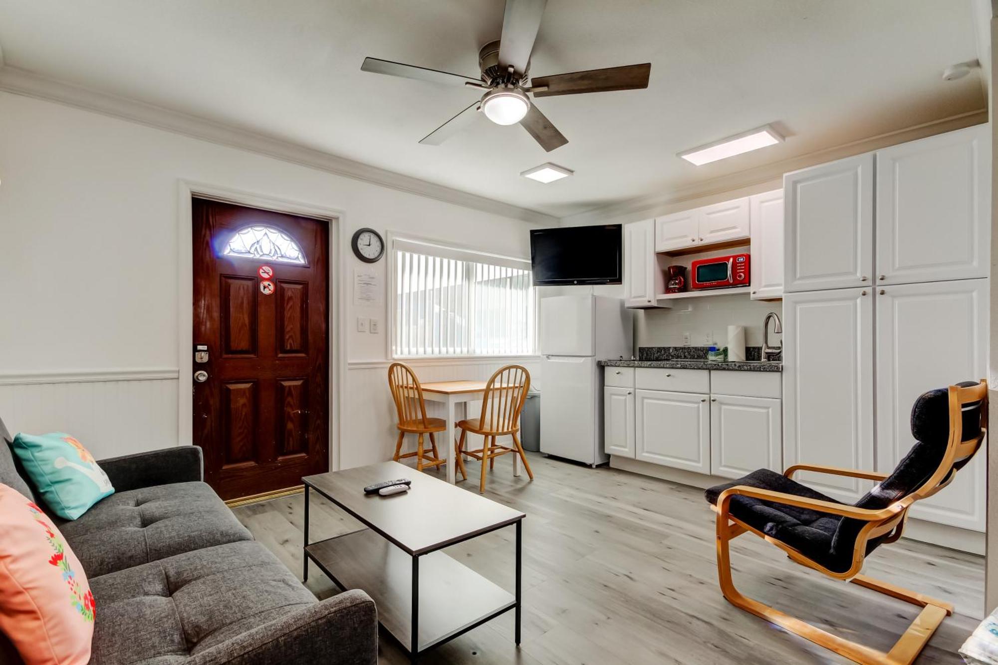 Carousel Suites -Redington Shores Exterior foto